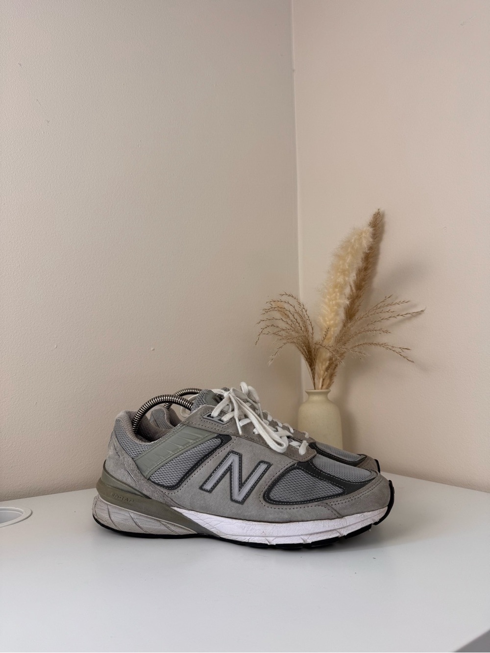 New Balance 990v5 Made in USA Gray – Men’s US 9 / EU 42.5